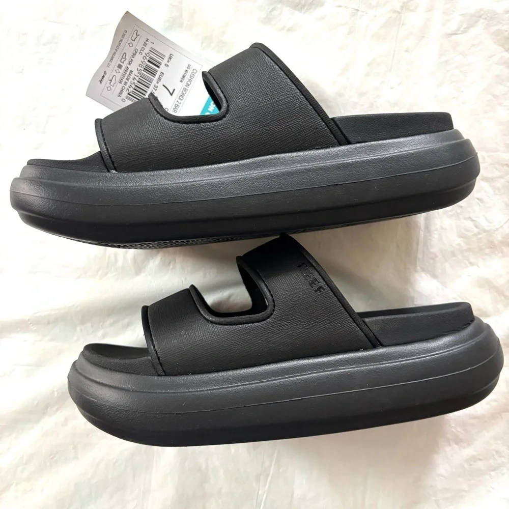 NWT Reef Oasis Double Up Slide Cushion Sandals SZ 7
